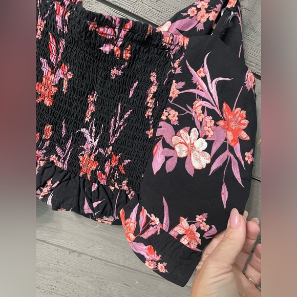 NWT Harmony & HAVOC Black Floral Crop Top Sz Large - Picture 10 of 12